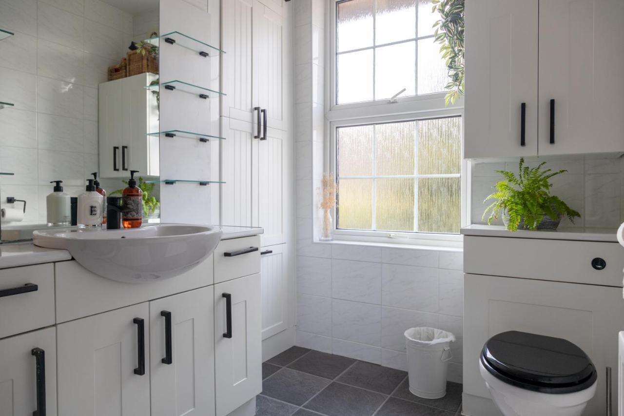 Hereford City - St Owens Terrace - Comfortable & Spacious Well Presented Three Storey House, Perfect For A Weekend Away & Exploring The City On Foot - Hosted By Rentmyhouse Exteriör bild