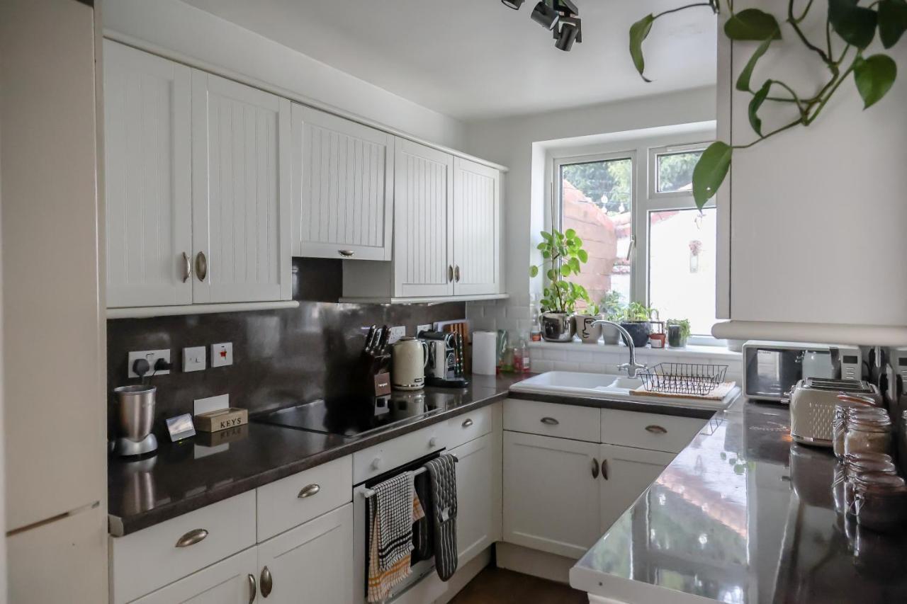 Hereford City - St Owens Terrace - Comfortable & Spacious Well Presented Three Storey House, Perfect For A Weekend Away & Exploring The City On Foot - Hosted By Rentmyhouse Exteriör bild